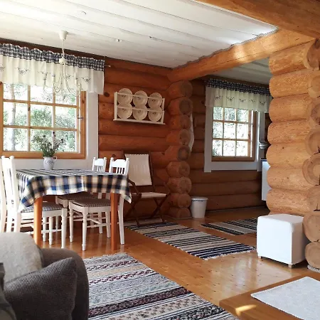 Paehkli Seaside With Cozy Outdoor Patio 펜션 Koiguste